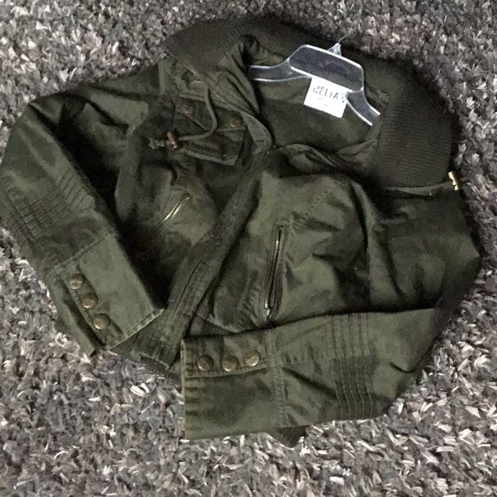 Super cute dELIA*s jacket (olive green)